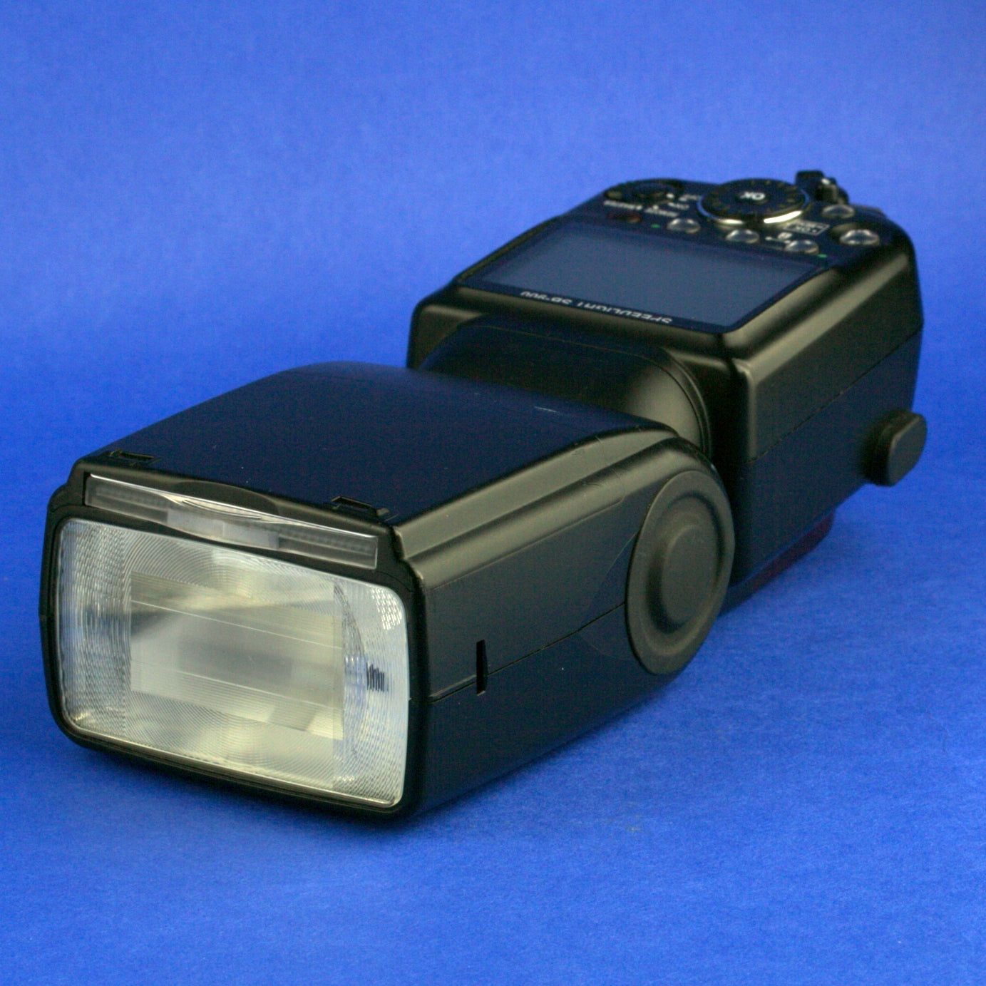Nikon SB-900 Speedlight Shoe Mount Flash