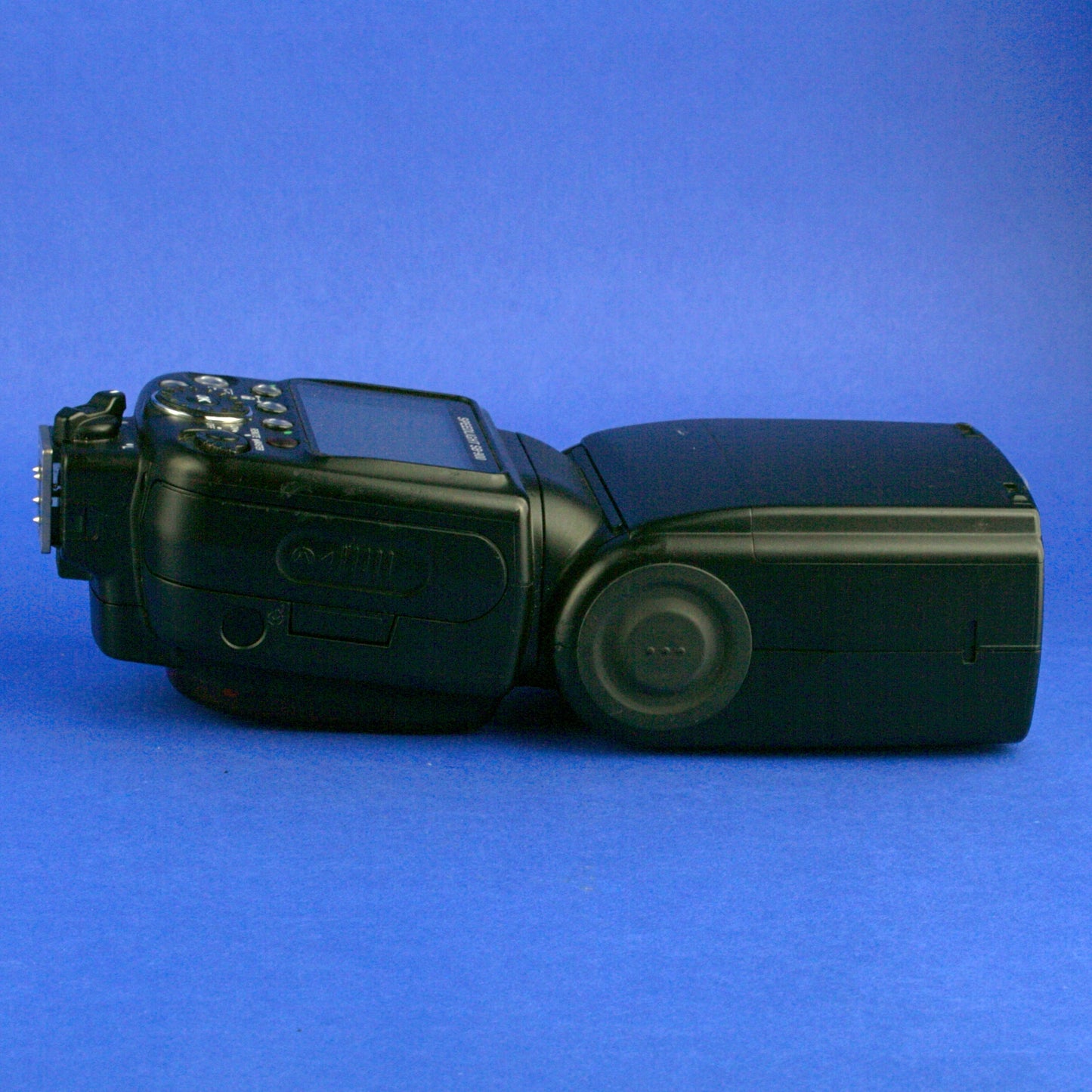 Nikon SB-900 Speedlight Shoe Mount Flash
