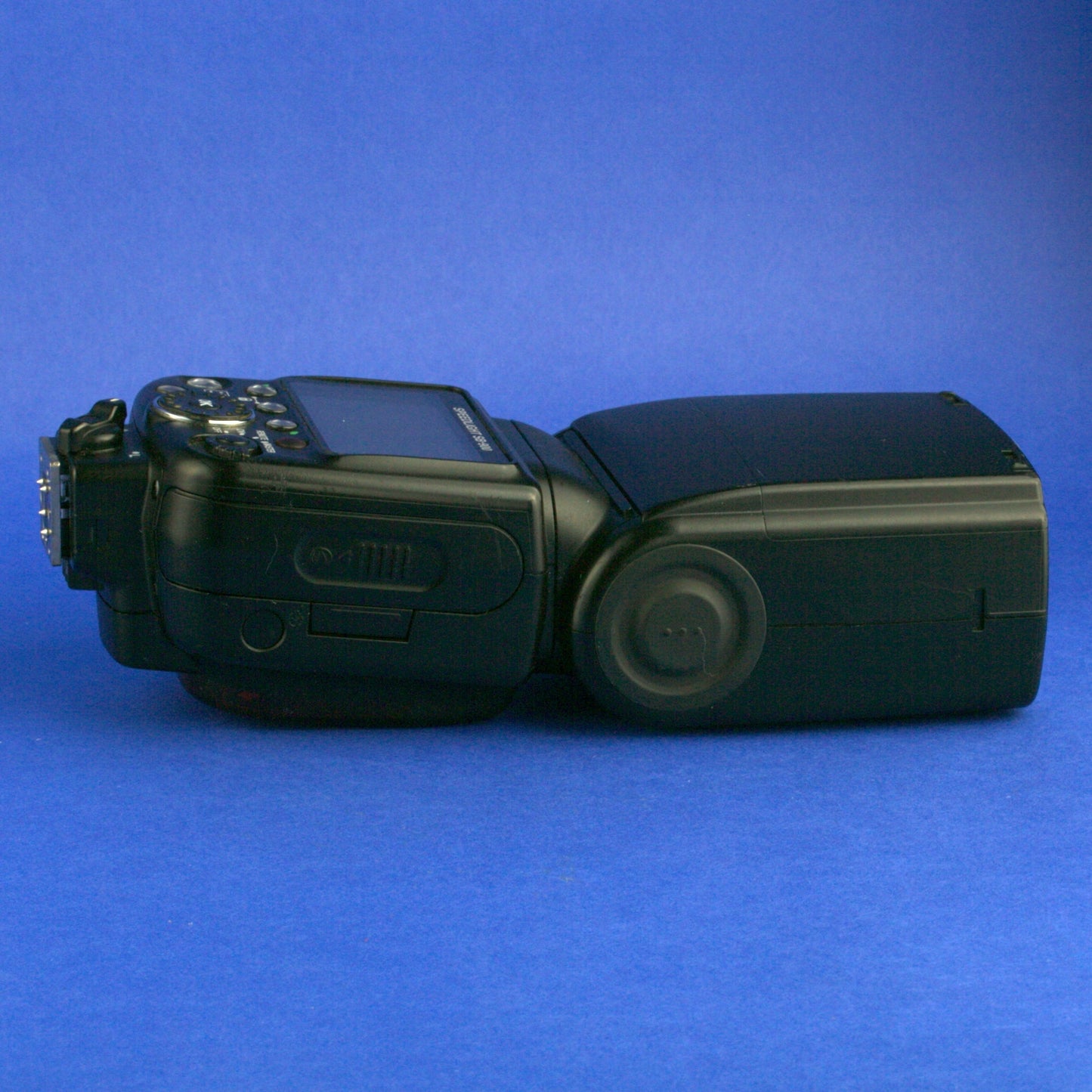 Nikon SB-900 Speedlight Shoe Mount Flash