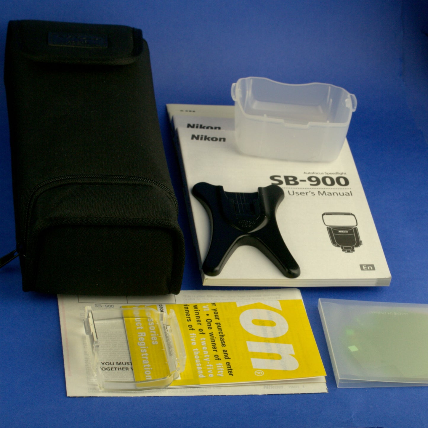 Nikon SB-900 Speedlight Shoe Mount Flash