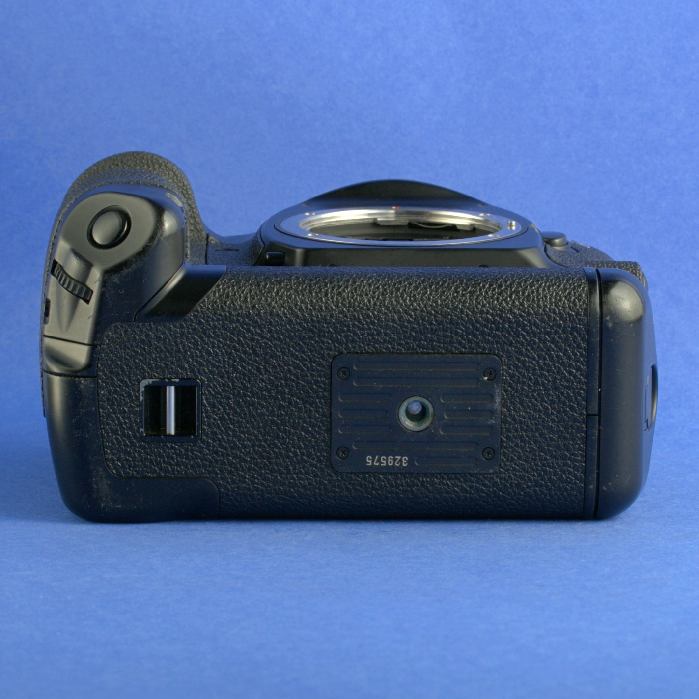 Canon EOS-1V HS Film Camera Body Near Mint Condition
