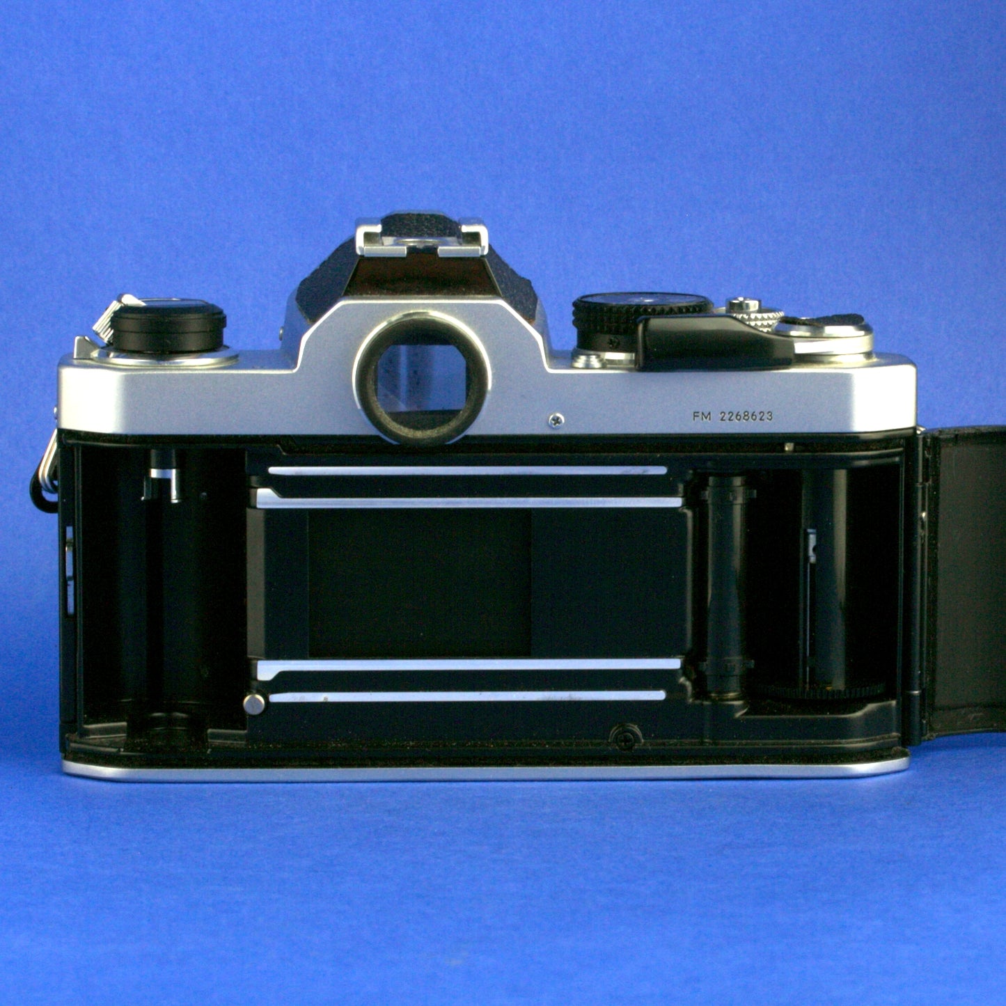 Nikon FM Film Camera Body *** READ ***