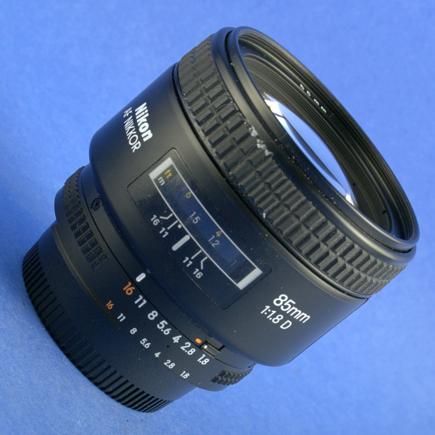 Nikon AF Nikkor 85mm 1.8 D Lens US Model