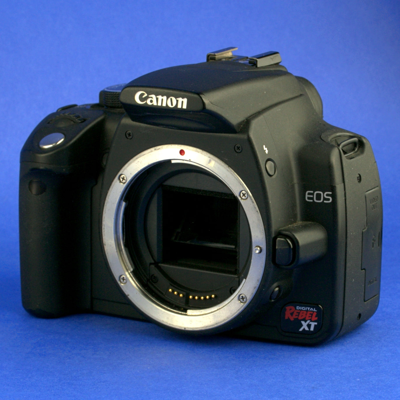 Canon EOS Rebel XT Digital Camera Body Beautiful Condition *** READ ***