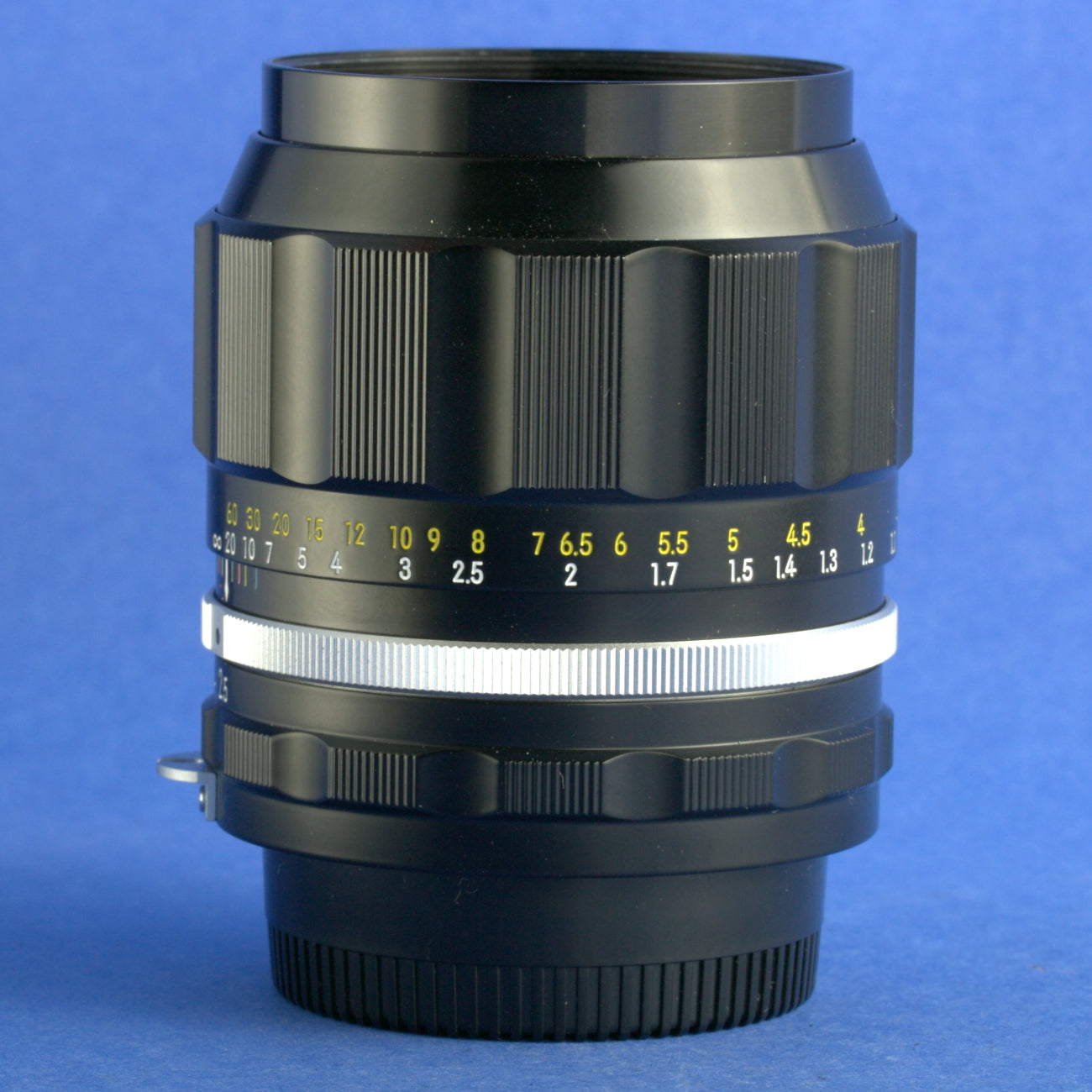 Nikon Nikkor-P.C. Auto 105mm 2.5 Non-Ai Lens Mint Condition