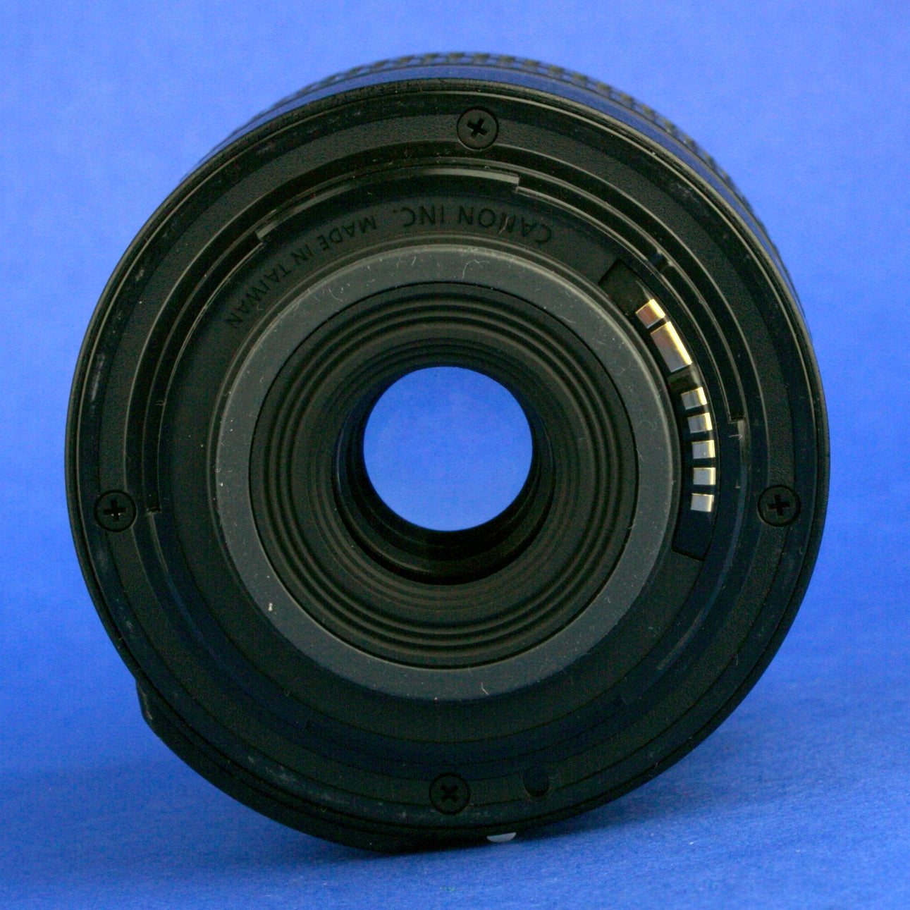 Canon EF-S 18-55mm 3.5-5.6 IS Lens Beautiful Condition