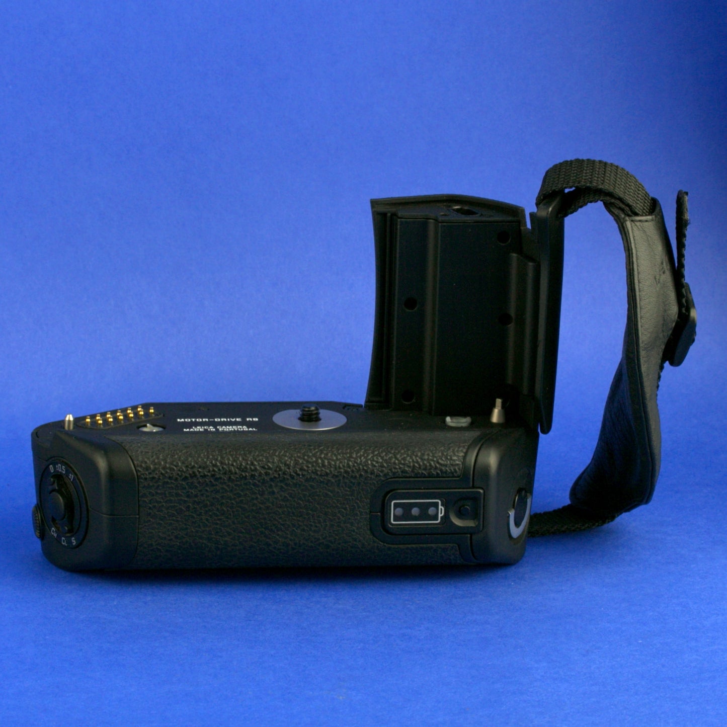 Leica Motor-Drive R8 for R8, R9 Cameras *** READ ***