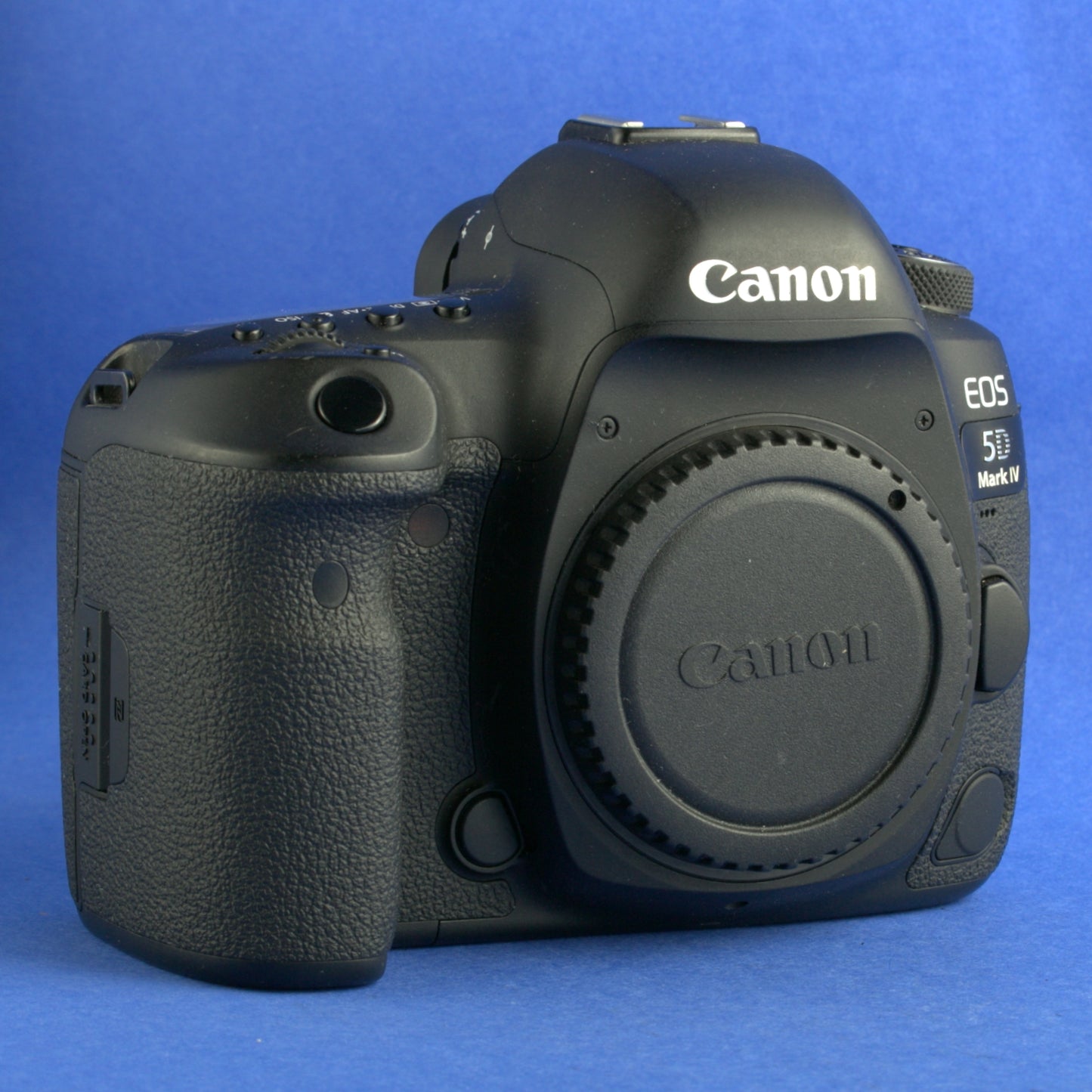 Canon 5D IV Digital Camera Body 9000 Actuations Near Mint Condition