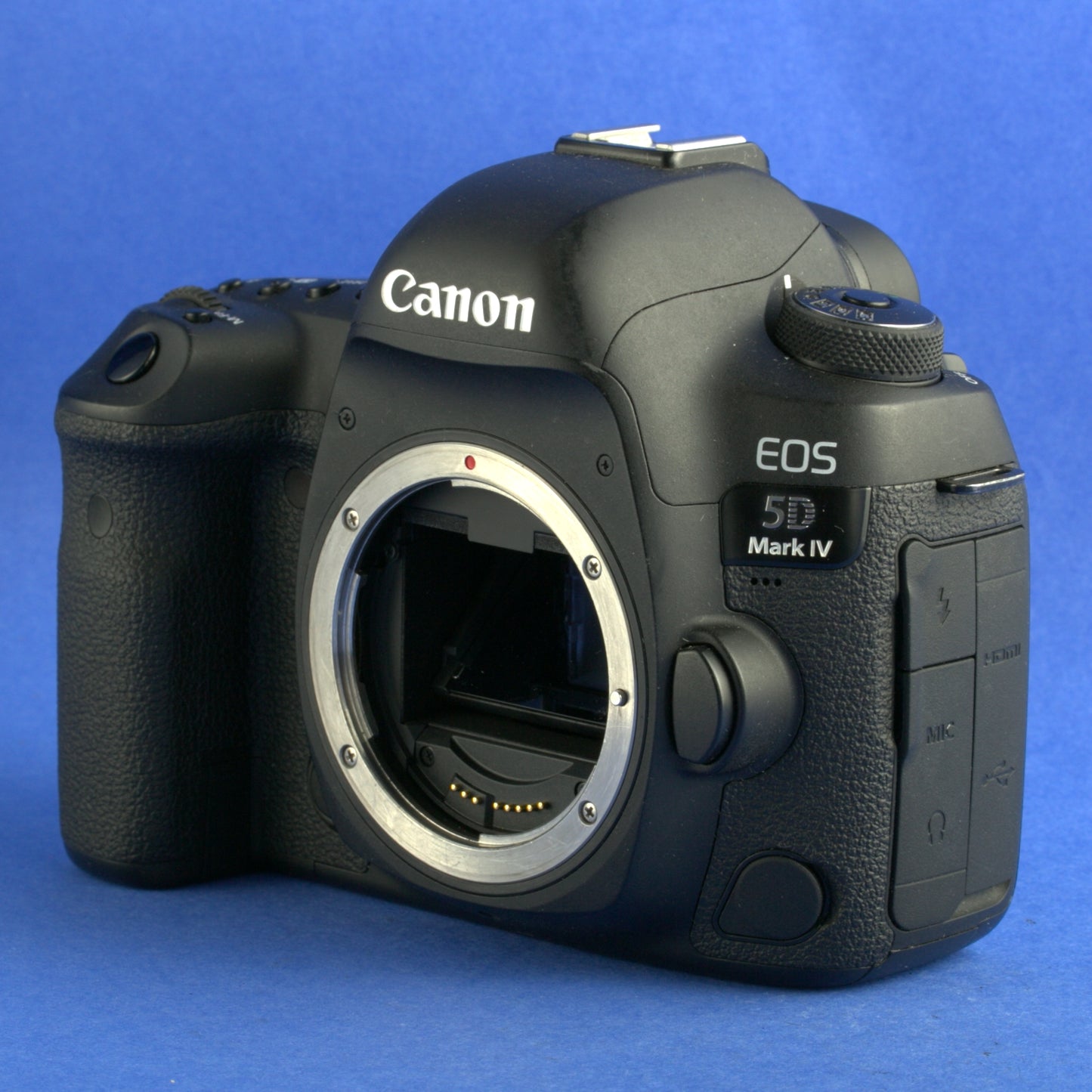 Canon 5D IV Digital Camera Body 9000 Actuations Near Mint Condition