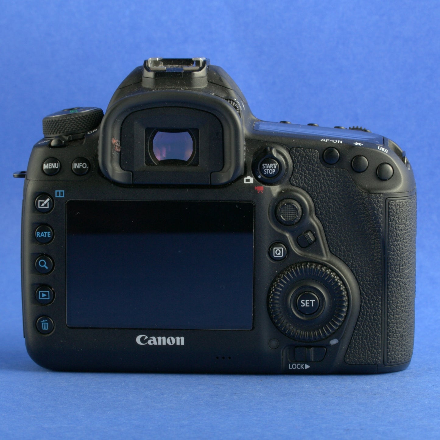 Canon 5D IV Digital Camera Body 9000 Actuations Near Mint Condition