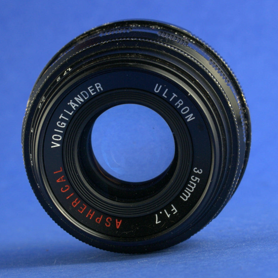 Voigtlander Ultron 35mm 1.7 Aspherical LTM Lens