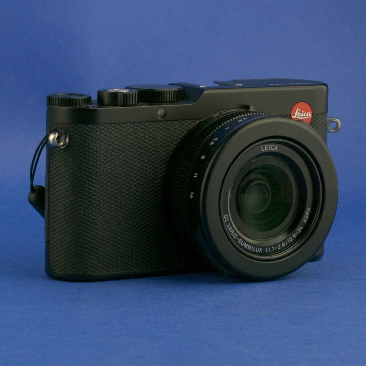 Leica D-Lux 8 Digital Camera Beautiful Condition