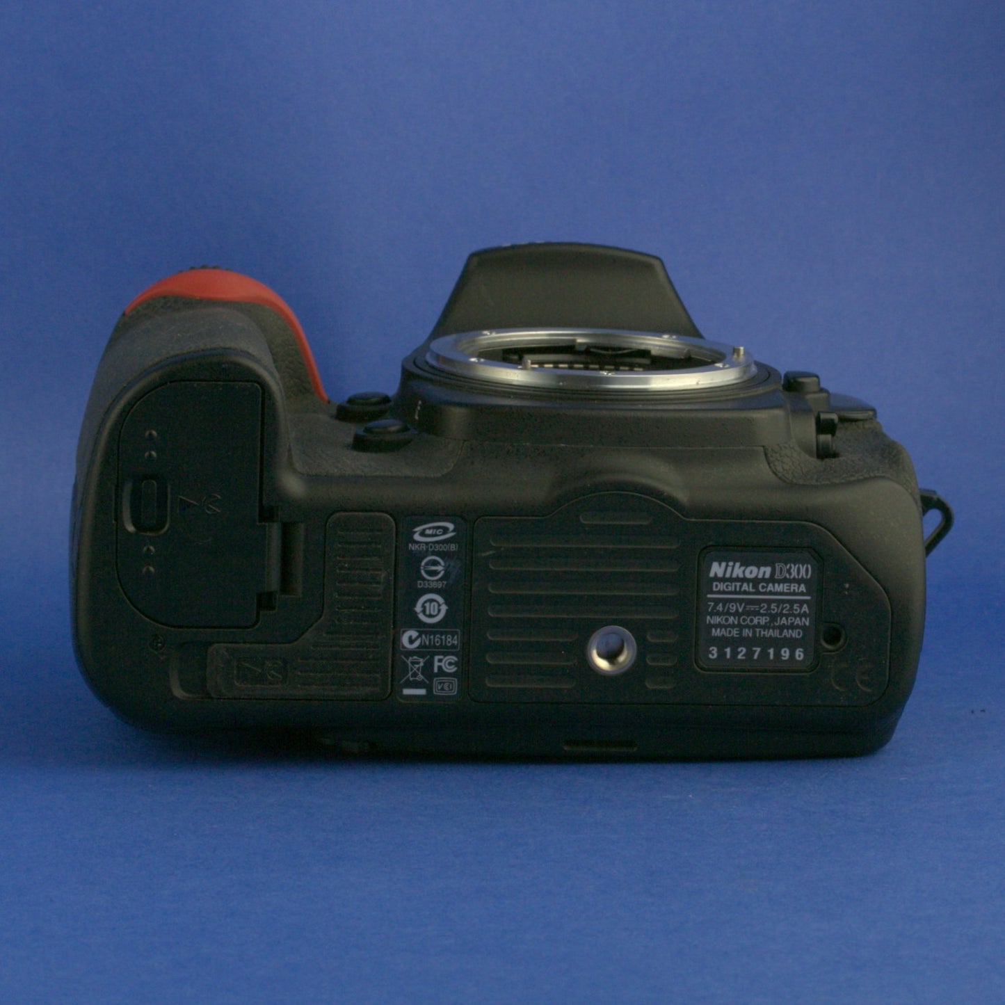 Nikon D300 Digital Camera Body Not Working