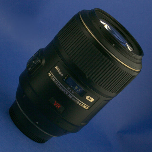 Nikon AF-S Nikkor 105mm 2.8 VR Lens US Model *** READ ***