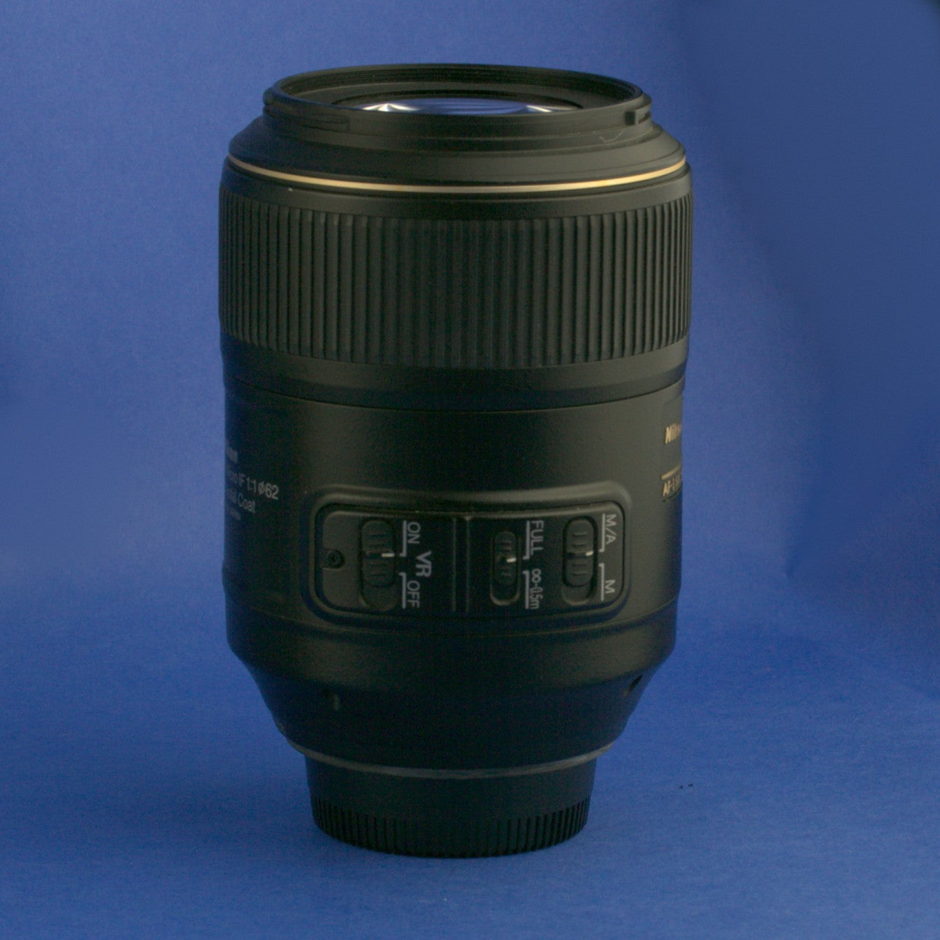Nikon AF-S Nikkor 105mm 2.8 VR Lens US Model *** READ ***