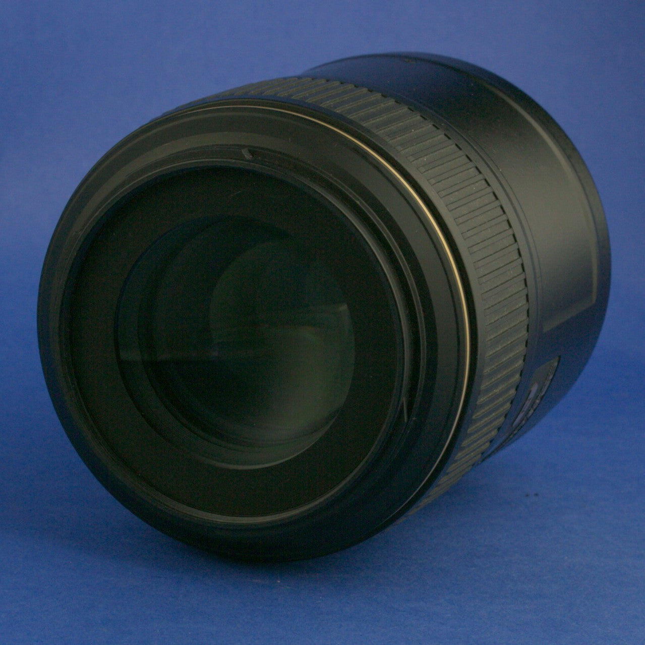 Nikon AF-S Nikkor 105mm 2.8 VR Lens US Model *** READ ***