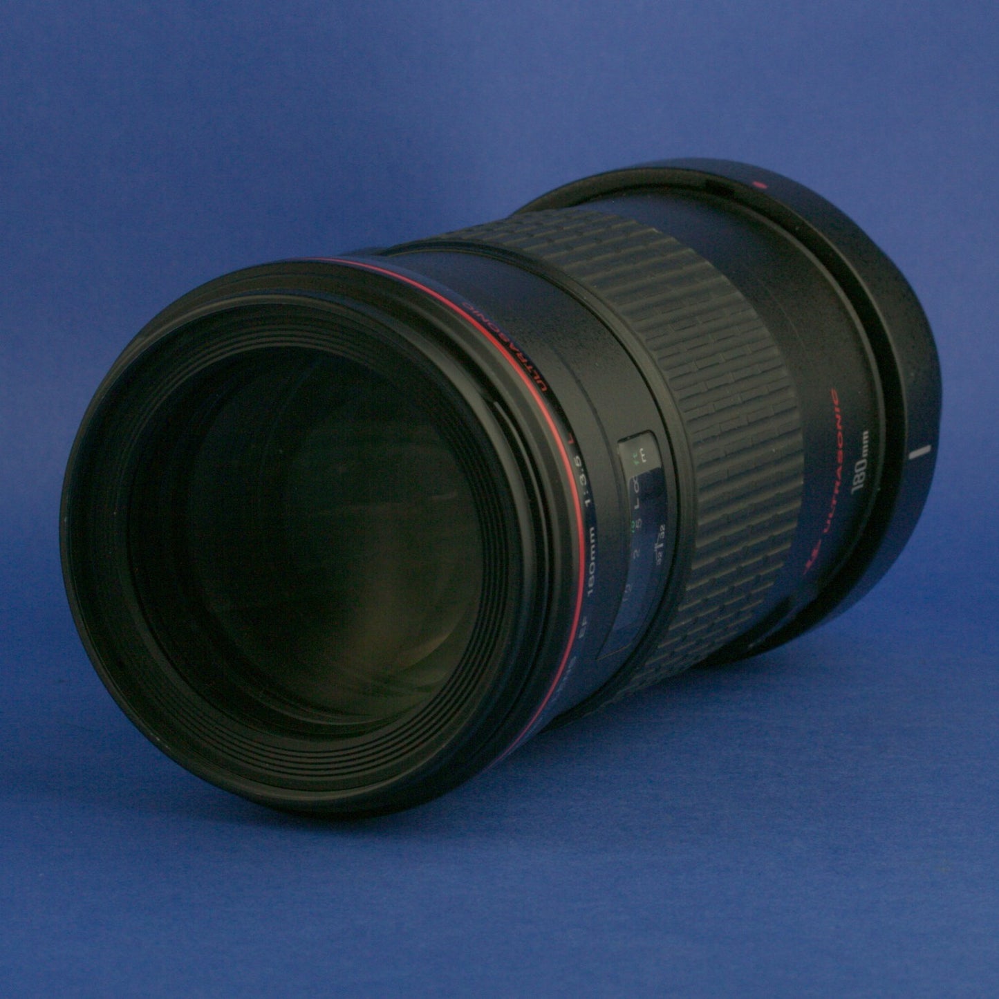 Canon EF 180mm 3.5 L Lens Beautiful Condition