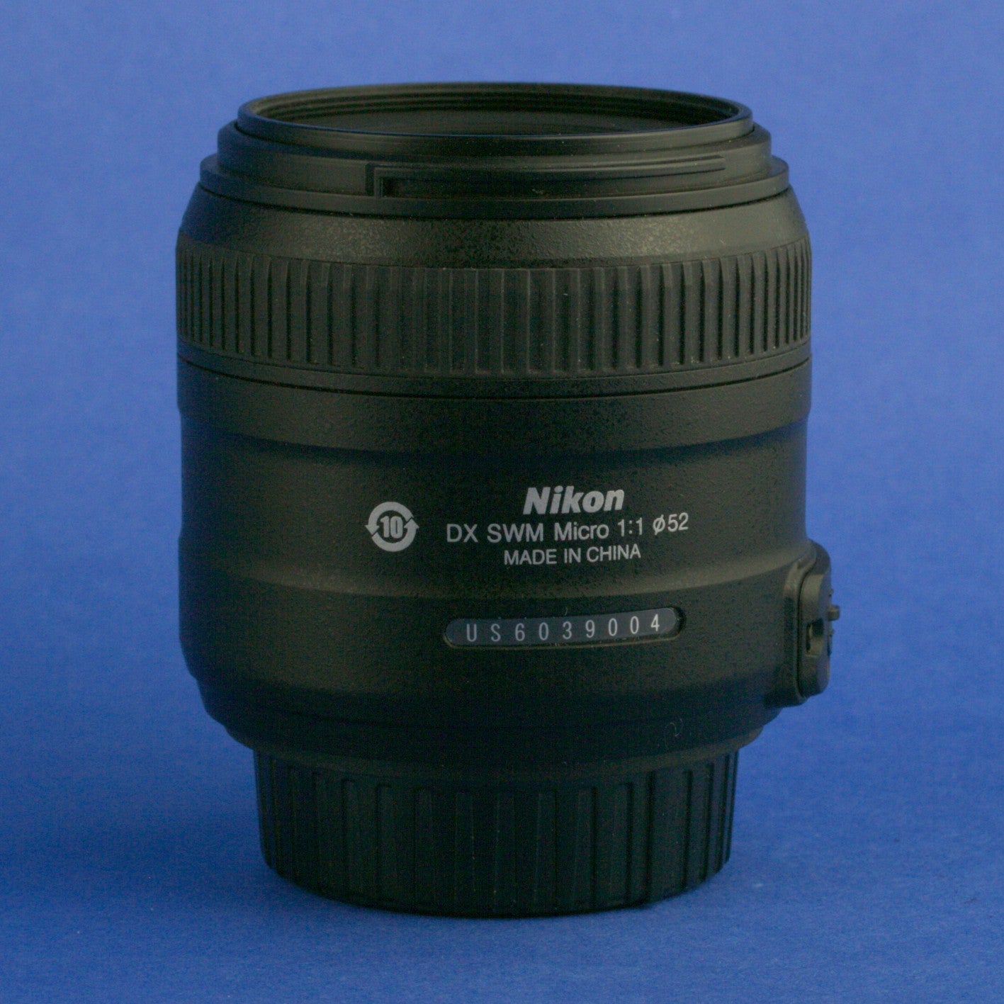 Nikon AF-S Micro Nikkor 40mm 2.8 DX Lens US Model Mint Condition