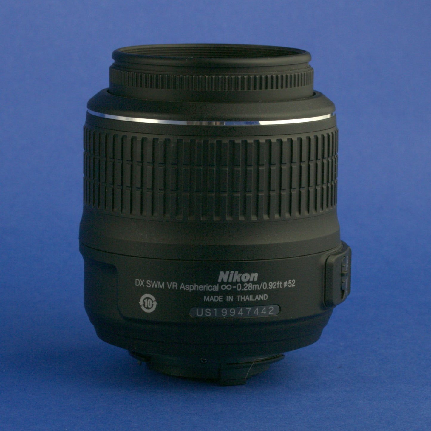 Nikon AF-S Nikkor 18-55mm 3.5-5.6 VR DX Lens US Model Mint Condition