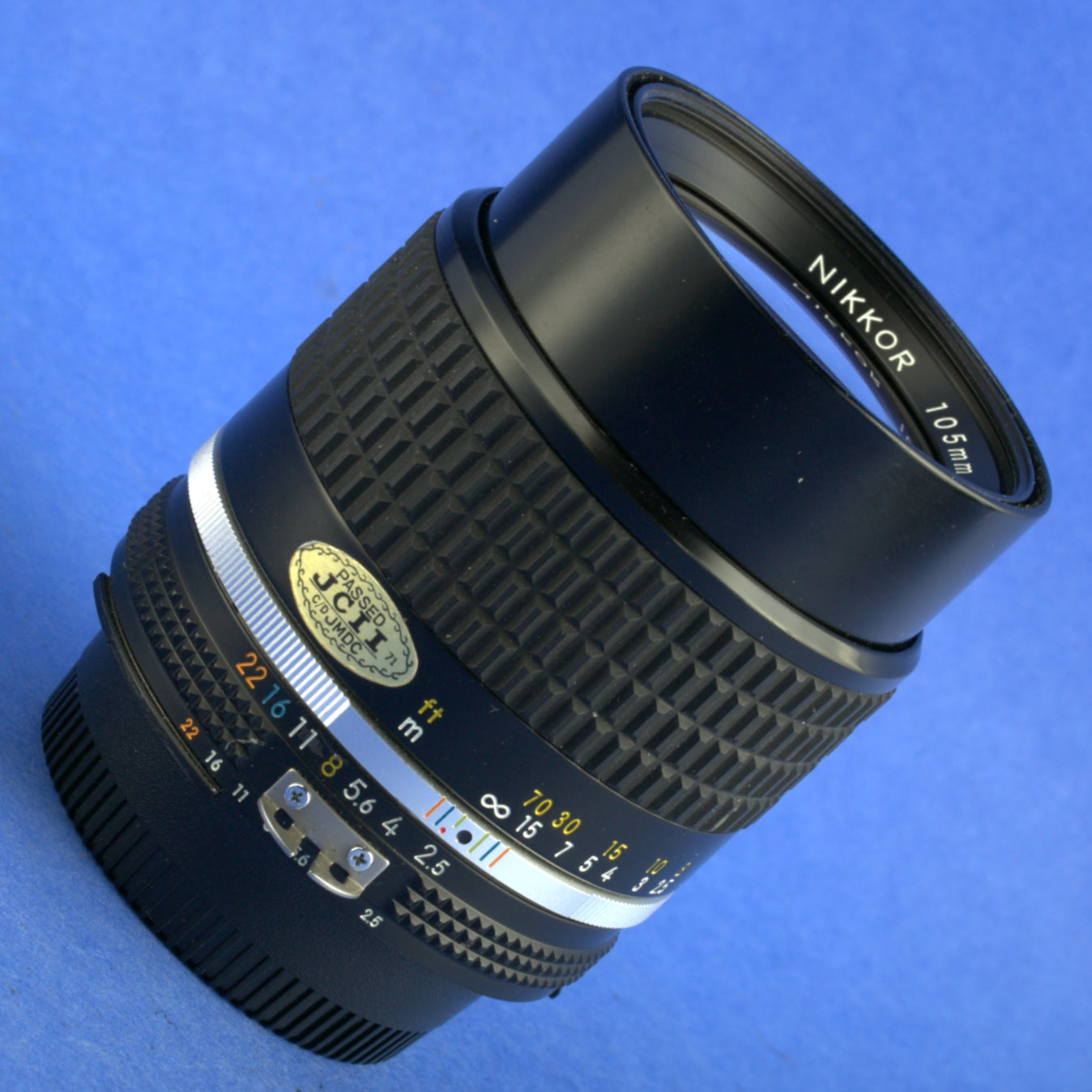 Nikon Nikkor 105mm 2.5 Ai-S Lens Beautiful Condition
