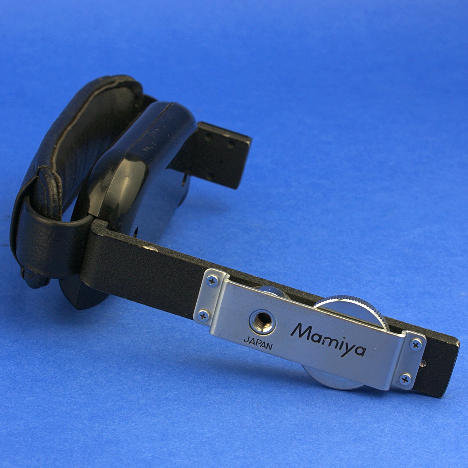 Mamiya Left Hand Grip for Medium Format Cameras