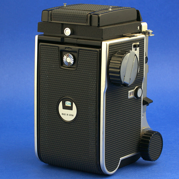 Mamiya C220 Medium Format Camera Kit Beautiful Condition