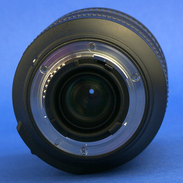 Nikon AF-S Nikkor 28-300mm 3.5-5.6 VR Lens US Model