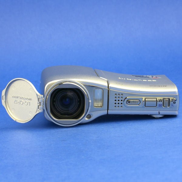 Nikon Coolpix S10 VR Digital Camera