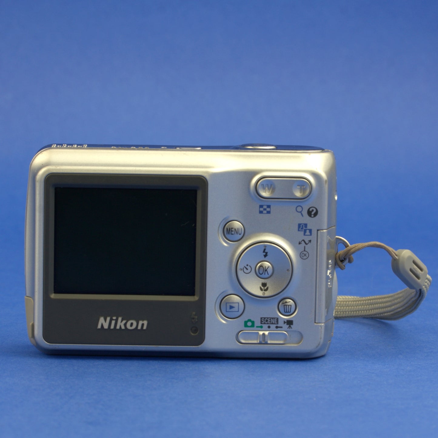 Nikon Coolpix L3 Digital Camera