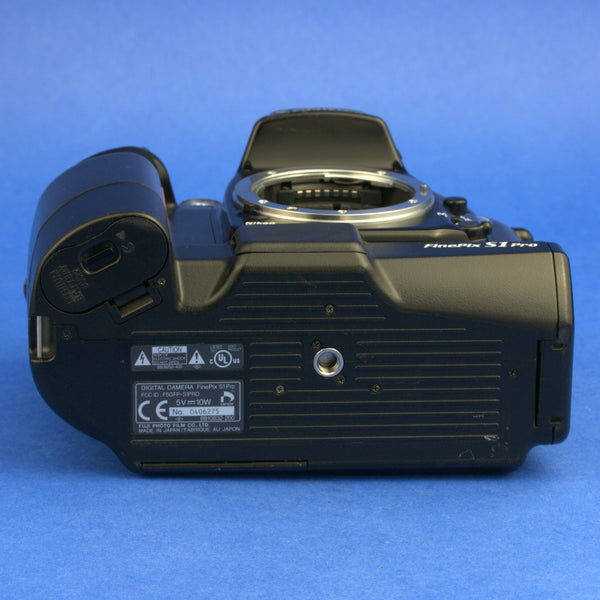 Fujifilm S1 Pro Digital Camera Body Not Working