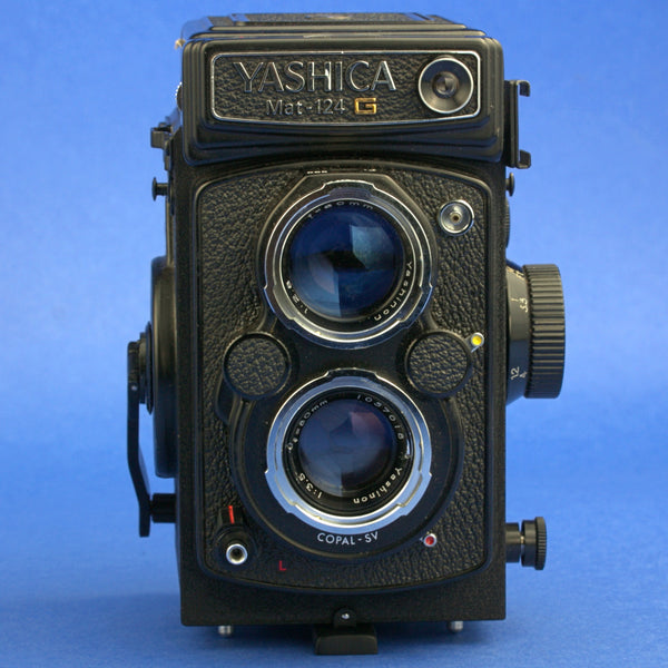 Yashica Mat-124G Medium Format Camera Beautiful Condition