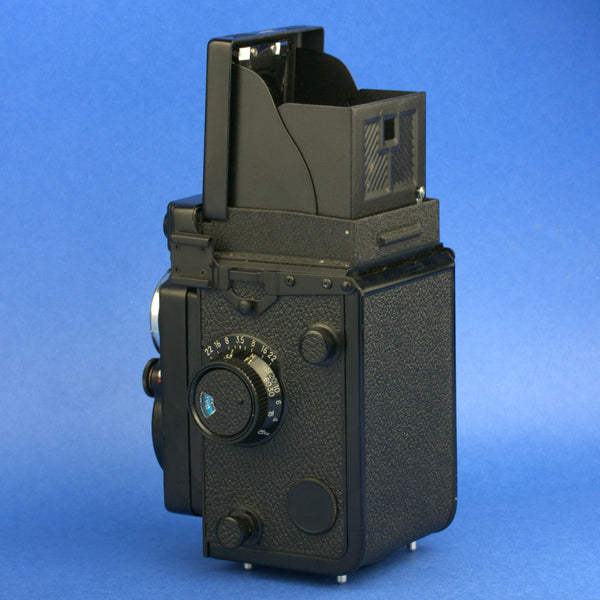 Yashica Mat-124G Medium Format Camera Beautiful Condition