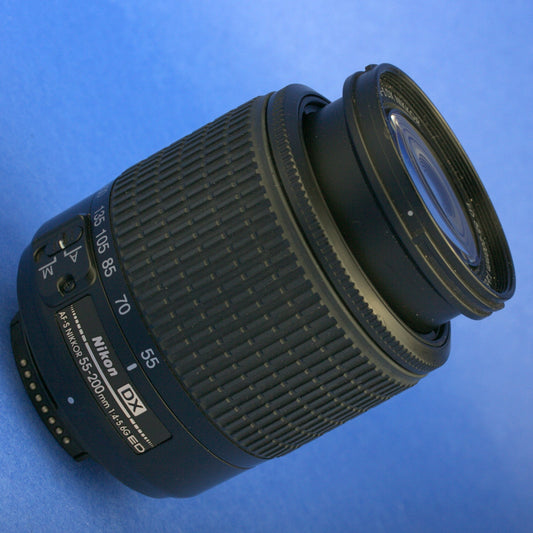 Nikon AF-S 55-200mm 4-5.6 Lens