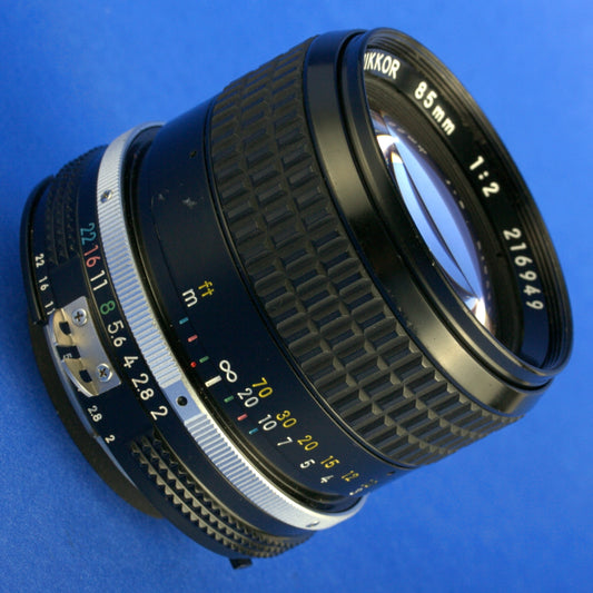 Nikon Nikkor 85mm F2 Ai Lens