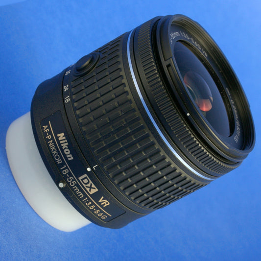 Nikon AF-P Nikkor 18-55mm 3.5-5.6 VR Lens US Model Mint Condition