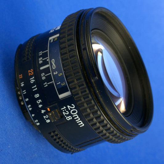 Nikon AF Nikkor 20mm 2.8 Lens