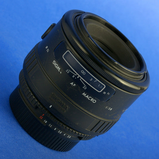 Nikon AF Mount Sigma 90mm 2.8 AF Macro Lens