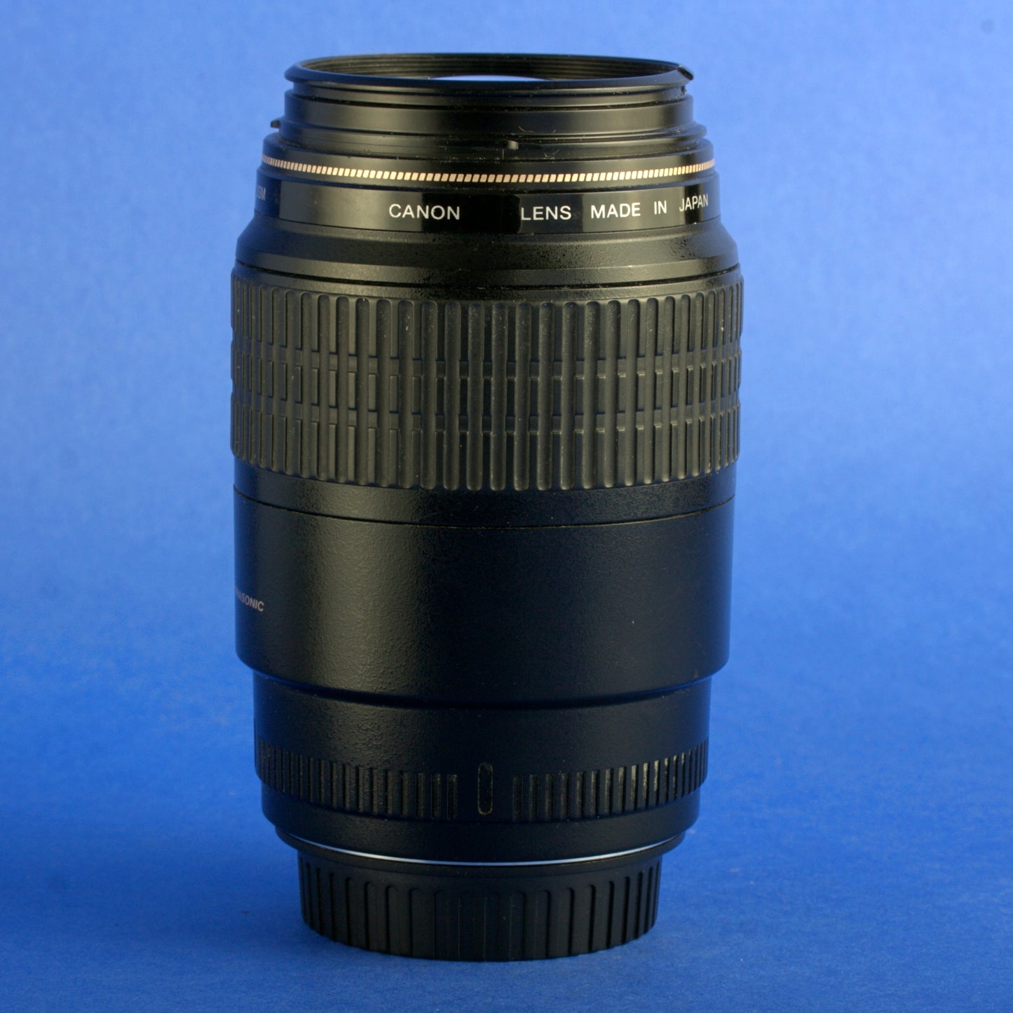 Canon EF 100mm 2.8 USM Macro Lens