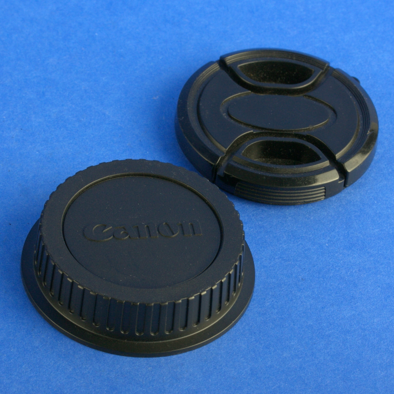 Canon EF 100mm 2.8 USM Macro Lens