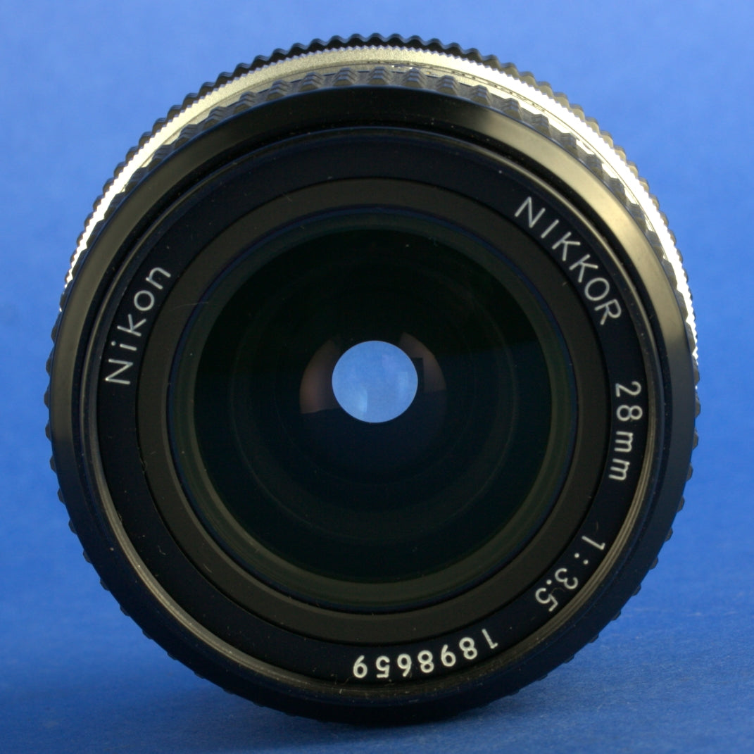 Nikon Nikkor 28mm 3.5 Ai Lens