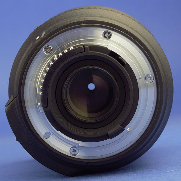 Nikon AF-S 18-200mm 3.5-5.6 VR II Lens US Model Mint Condition