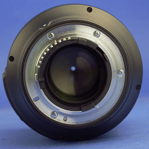 Nikon AF-S Nikkor 105mm 2.8 Lens Near Mint Condition