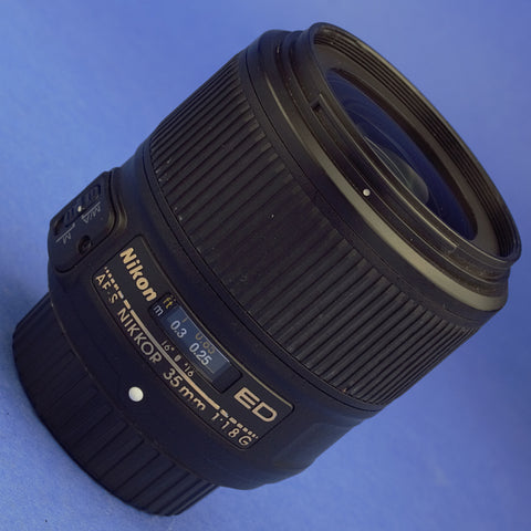 Nikon AF-S 35mm 1.8 ED Lens