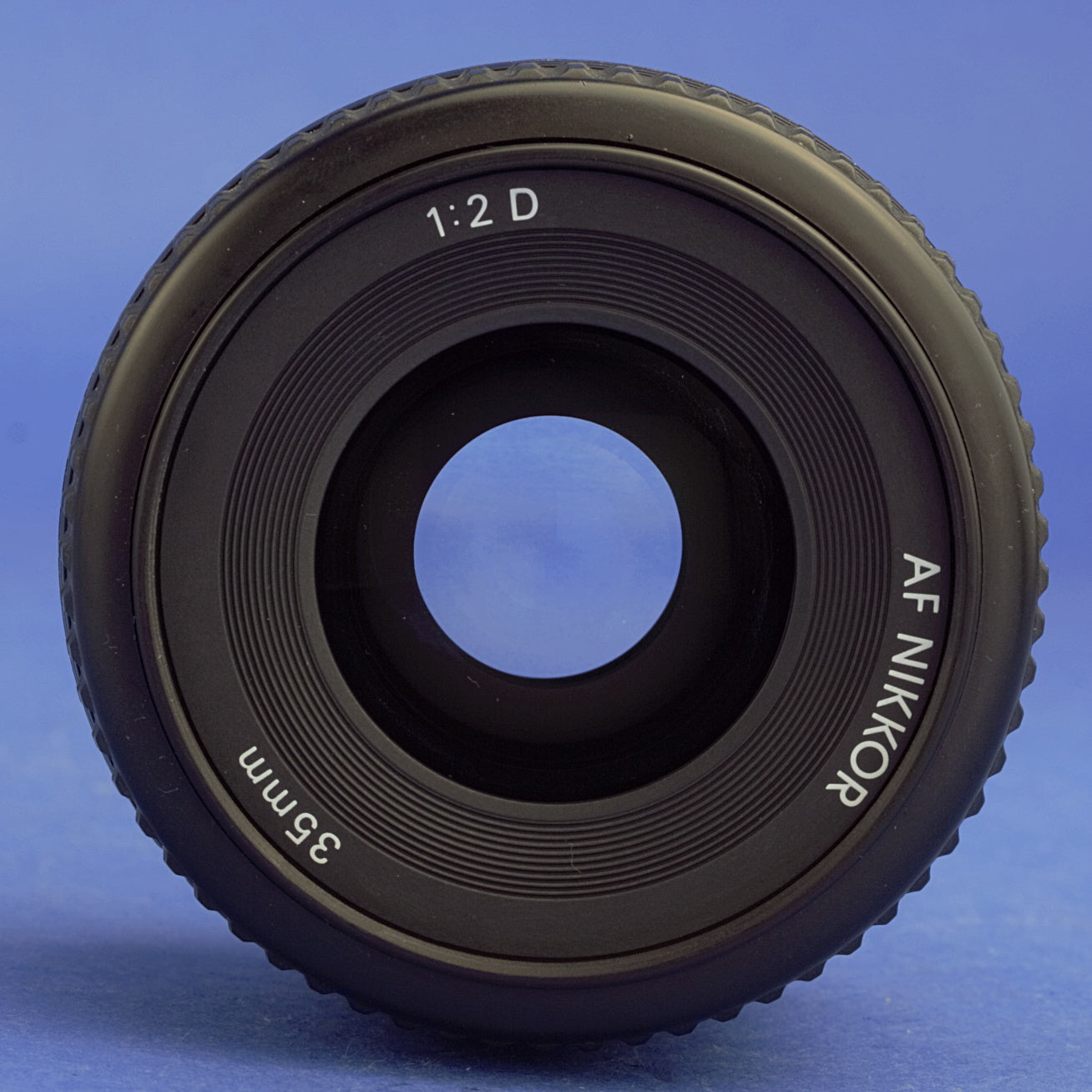 Nikon AF Nikkor 35mm F2 D Lens Near Mint Condition