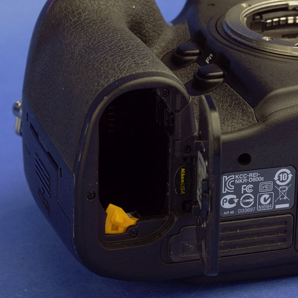 Nikon D800E Digital Camera Body US Model 10200 Actuations