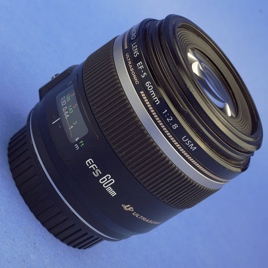 Canon EF-S 60mm 2.8 Macro Lens Beautiful Condition