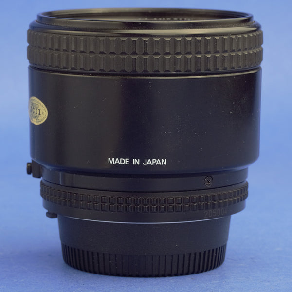 Nikon AF Nikkor 85mm 1.8 Lens