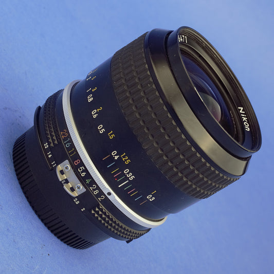 Nikon Nikkor 28mm F2 Ai Lens