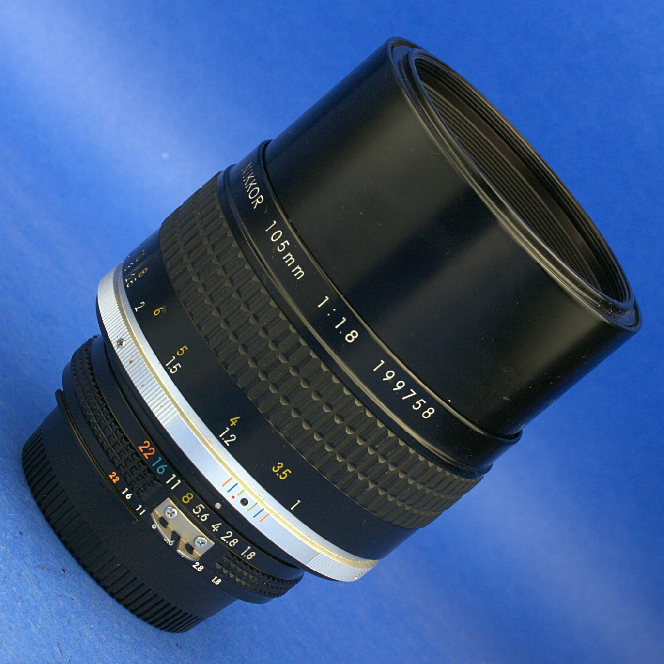 Nikon Nikkor 105mm 1.8 Ai-S Lens Beautiful Condition