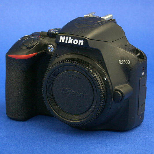 Nikon D3500 Digital Camera Body 3000 Actuations Near Mint Condition